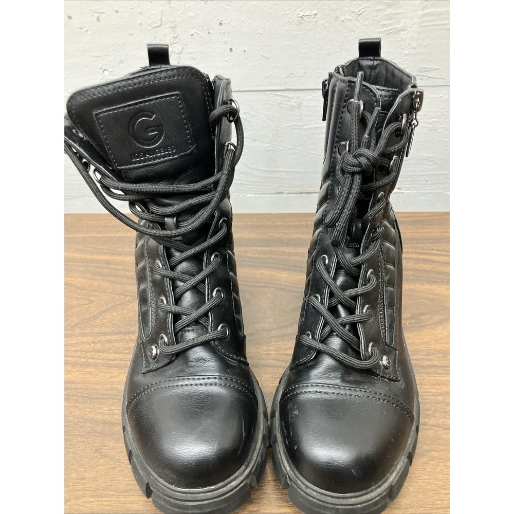 Los Angeles  aldo black quilted combat boot with a lug sole Size 7 M
